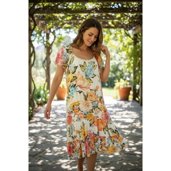 FARM Rio Anthropologie Cluebra Tiered Dress Floral Print Short Sleeve Size M - Picture 3 of 6